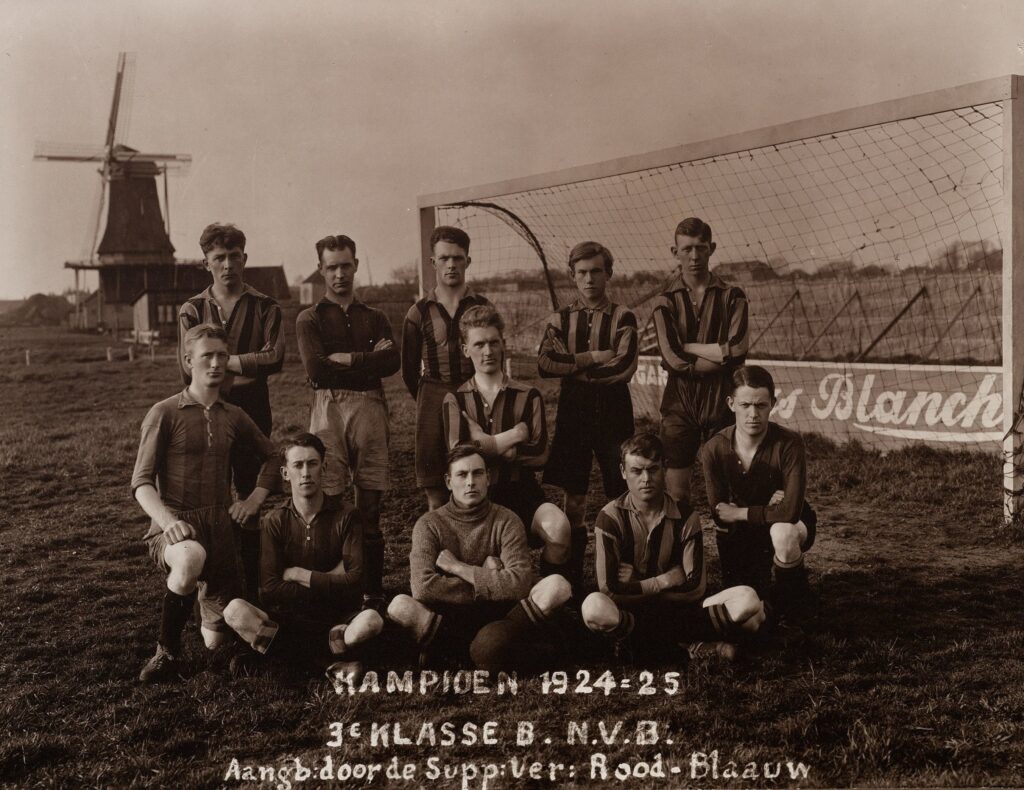 - 1925: KFC is kampioen -